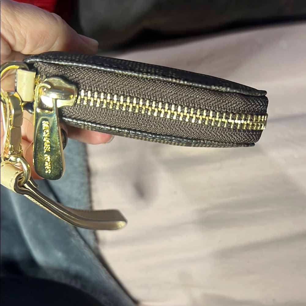 Michael Kors Brown Wristlet Long Wallet- Brown Monogrammed Brand New retail $98 - Picture 6 of 11